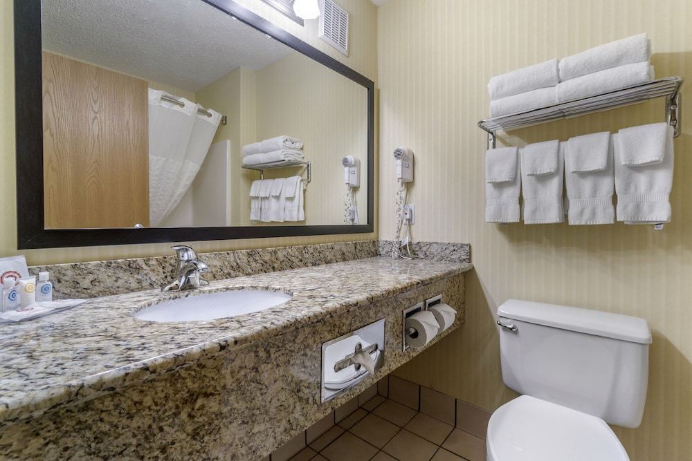 Photo of Bathroom in Canyon Park