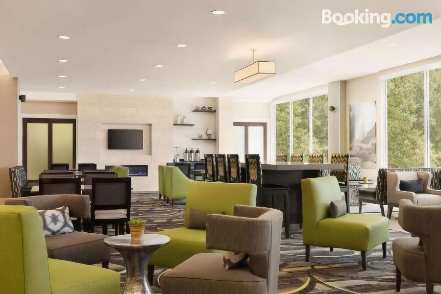 Photo of Livingroom in Burlington