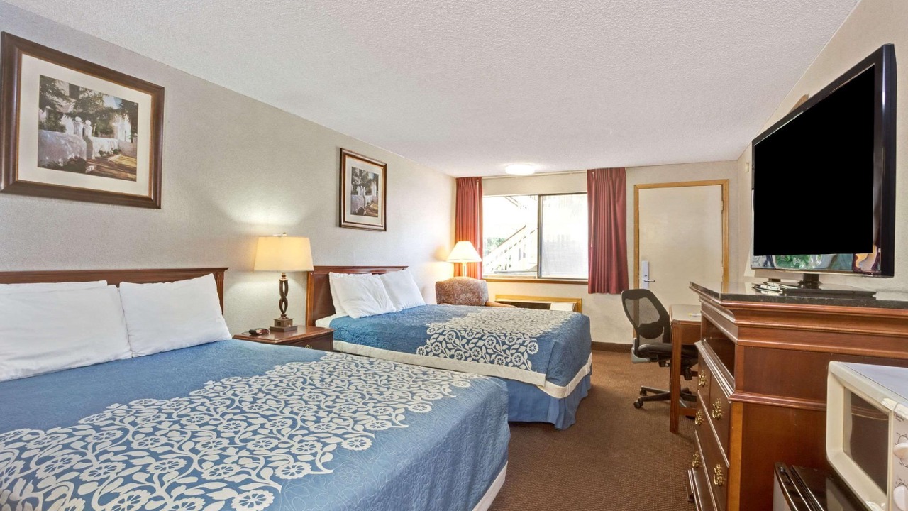 Photo of Livingroom in Tukwila