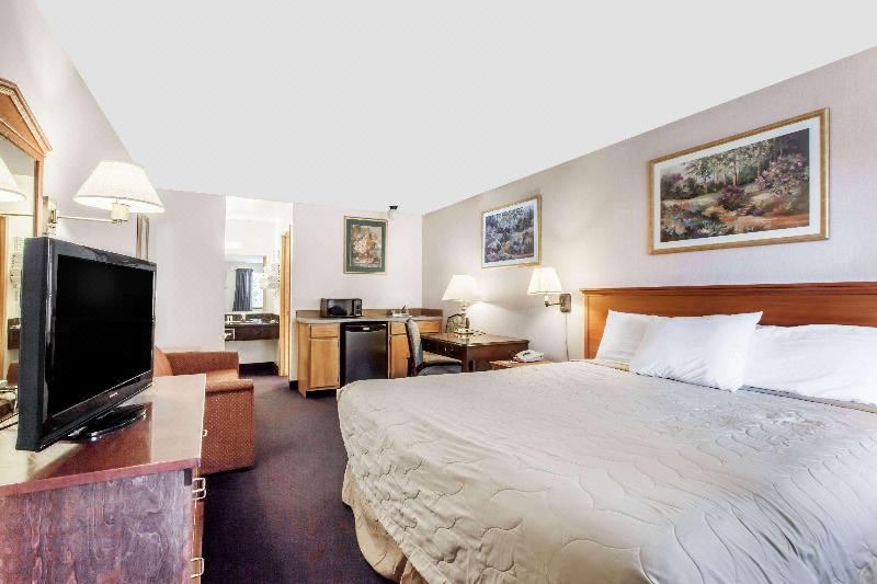 Photo of Bedroom in Edmonds