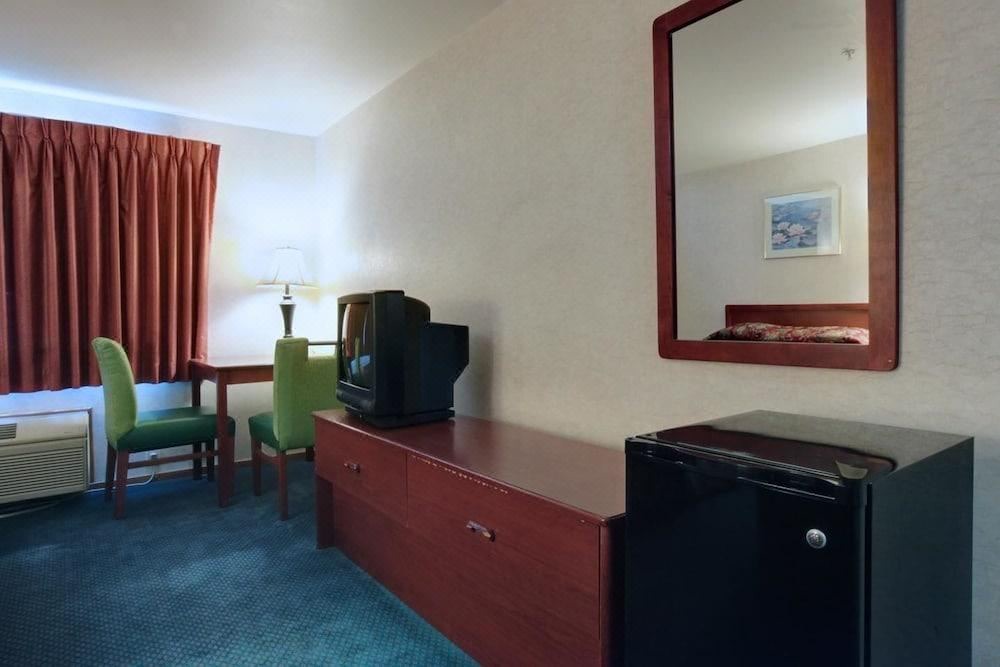 Photo of Livingroom in Edmonds