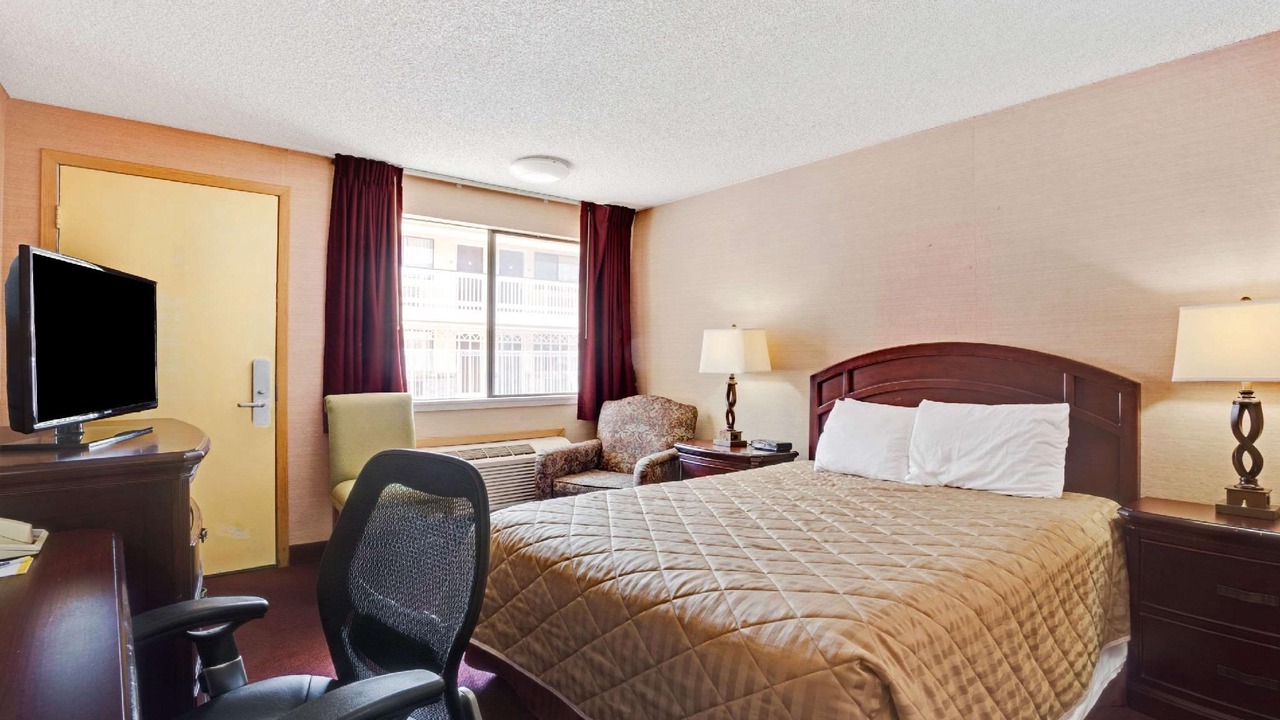 Photo of Bedroom in Tukwila