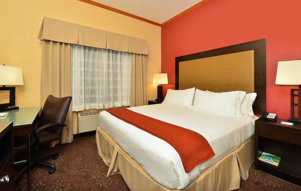 Photo of Bedroom in Pleasant Valley
