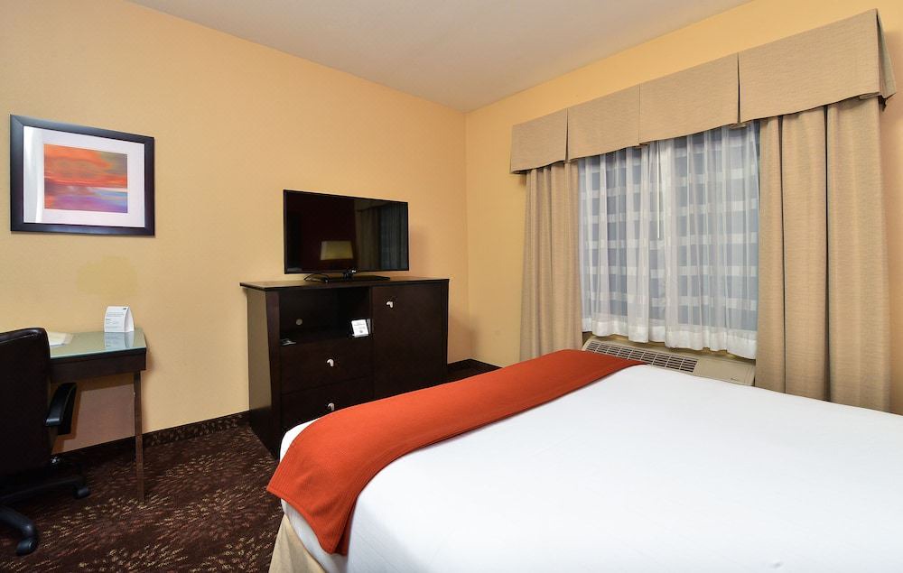 Photo of Bedroom in Pleasant Valley
