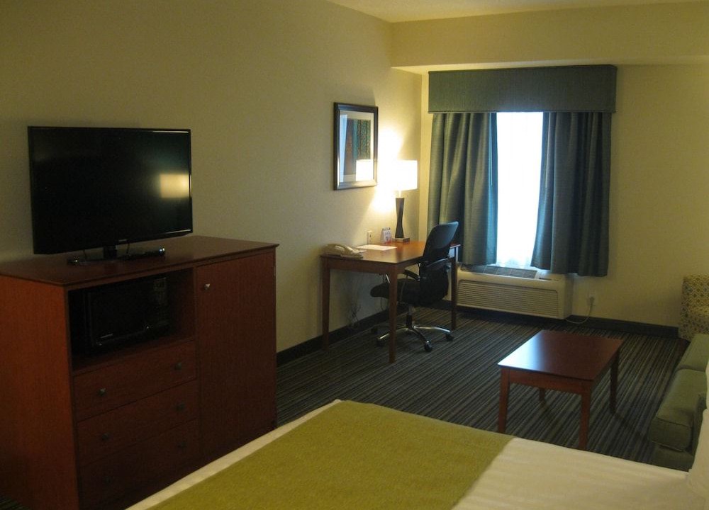 Photo of Livingroom in Dupont
