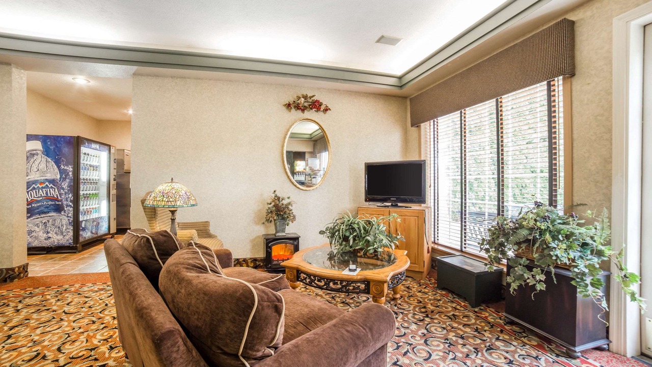 Photo of Livingroom in Post Falls