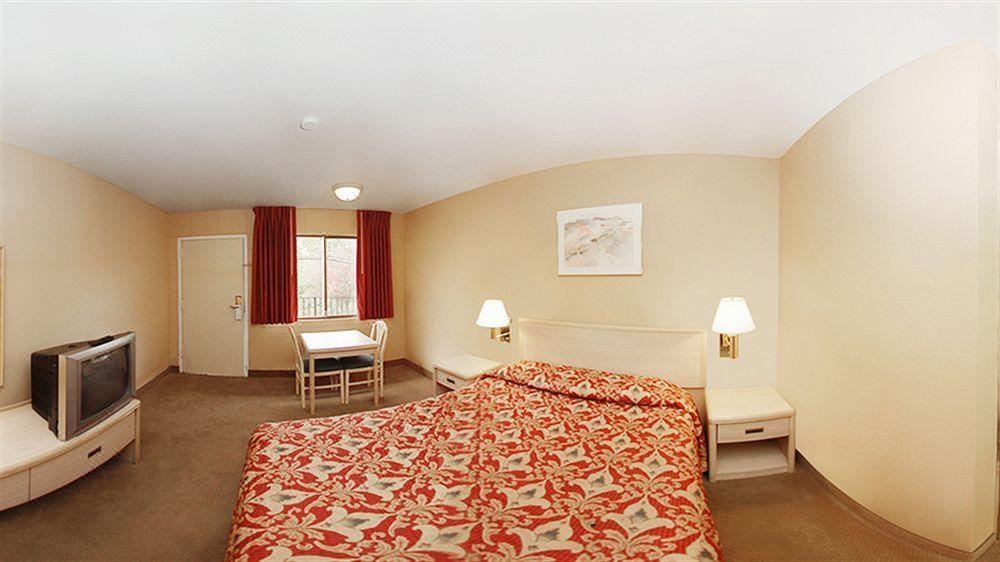 Photo of Bedroom in Kelso