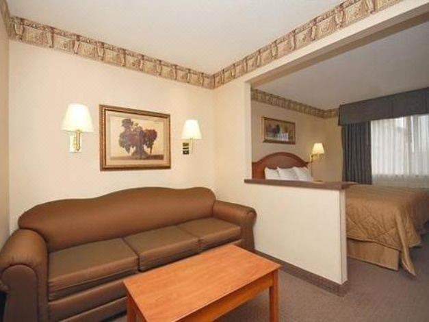 Photo of Livingroom in Medford