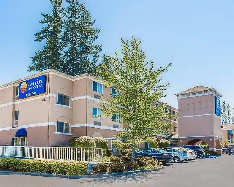 Photo of Buildings in Canyon Park