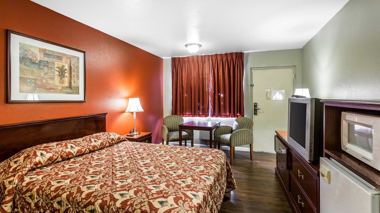 Photo of Bedroom in Kelso