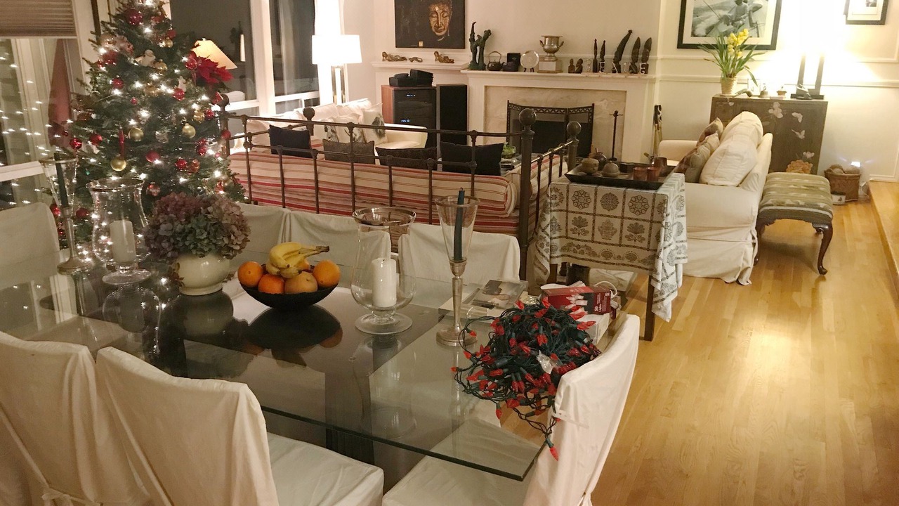 Photo of Livingroom in The Bowl of Edmonds
