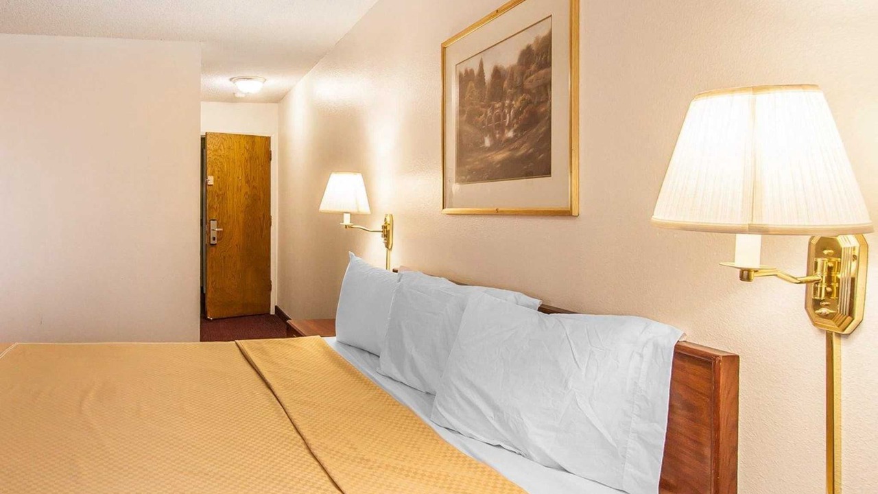 Photo of Bedroom in Cedar Hills