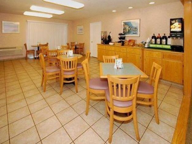 Photo of Livingroom in Hazel Dell South