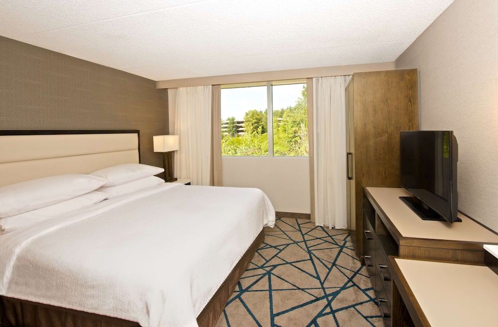Photo of Bedroom in East Lake Hills