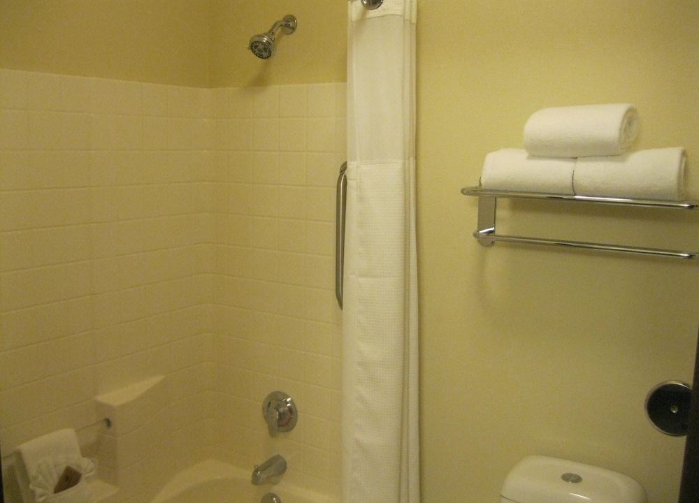 Photo of Bathroom in Dupont