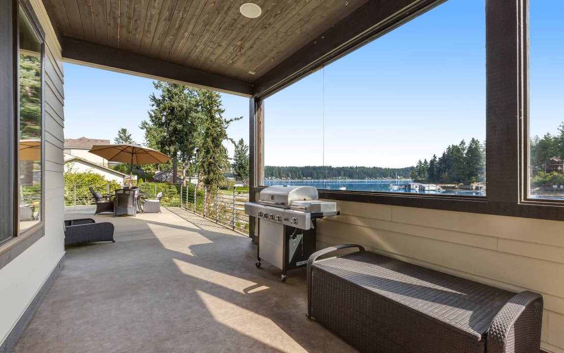 Photo of Patio Balcony in Fox Island