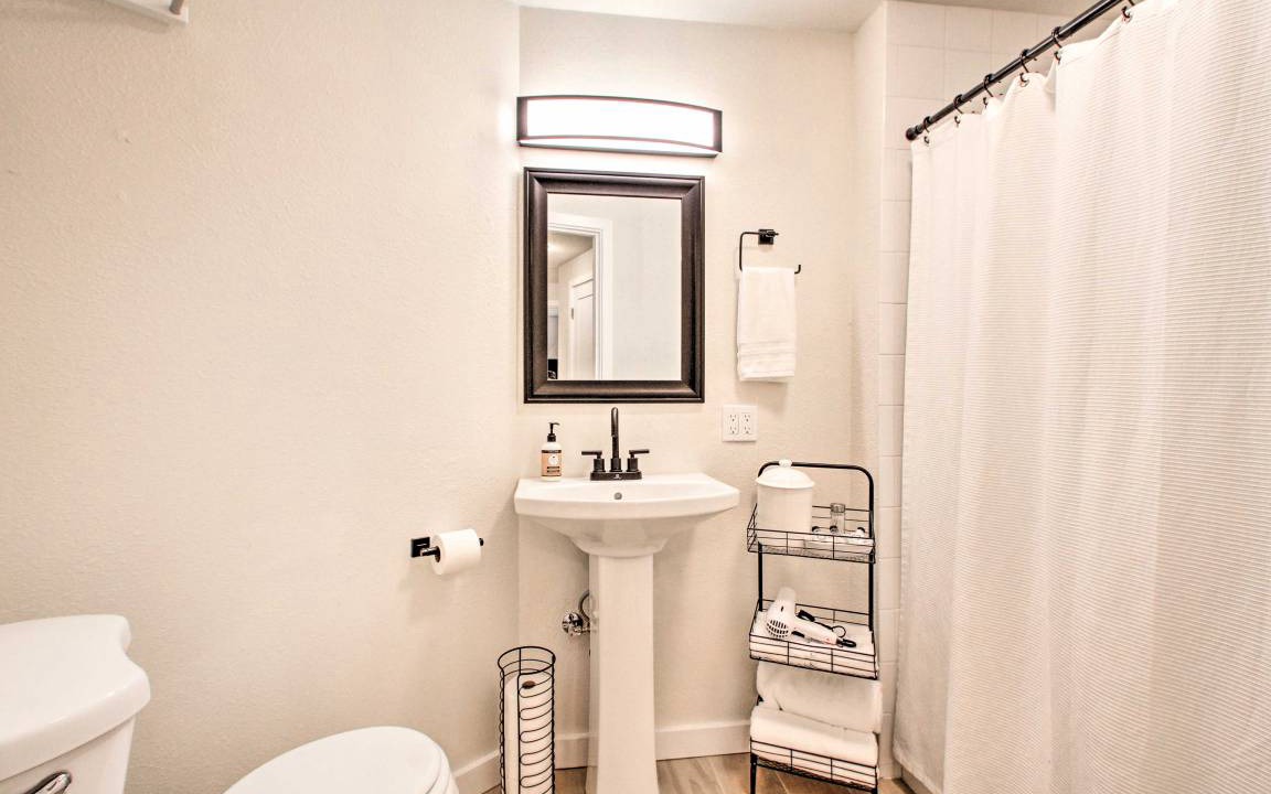 Photo of Bathroom in Eatonville