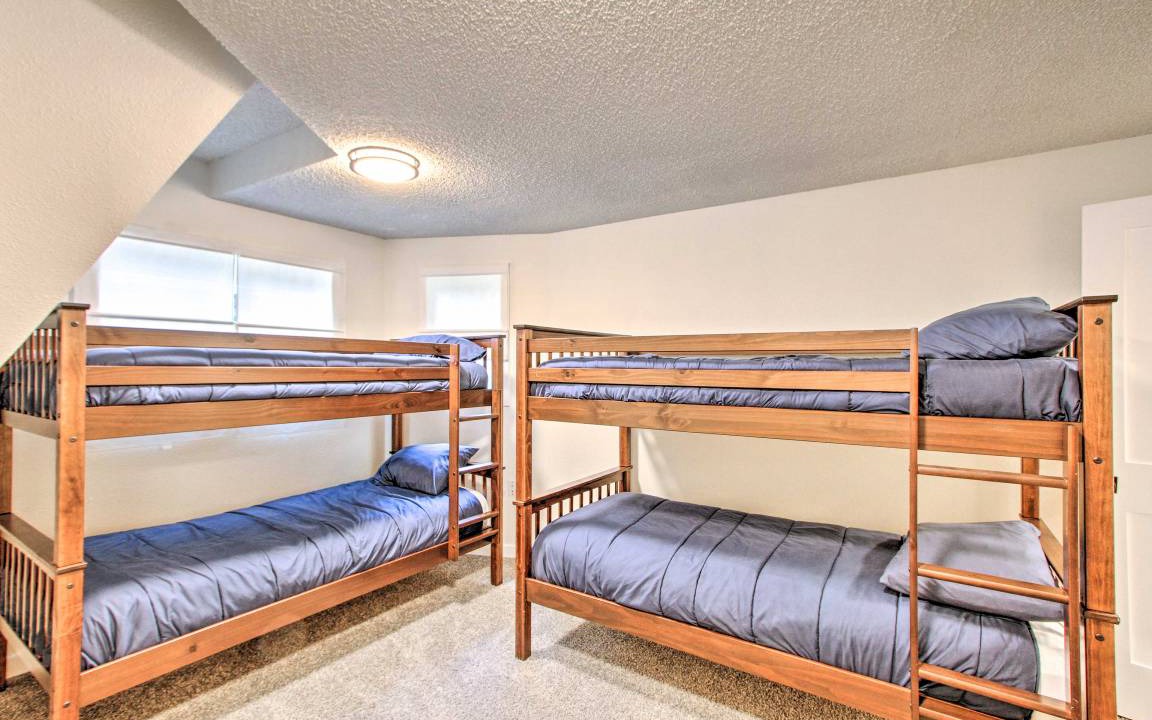 Photo of Bedroom in Eatonville