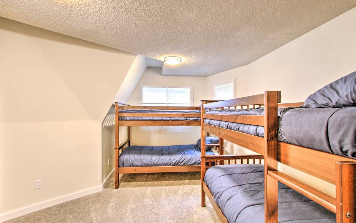Photo of Bedroom in Eatonville