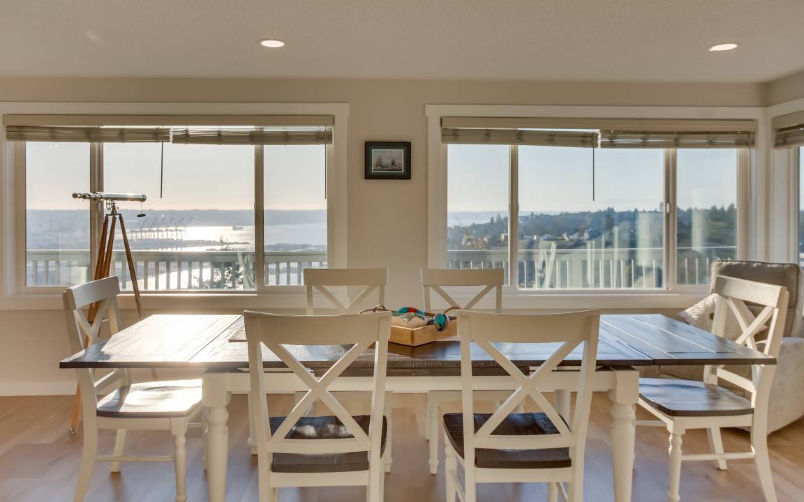 Photo of Livingroom in Northeast Tacoma
