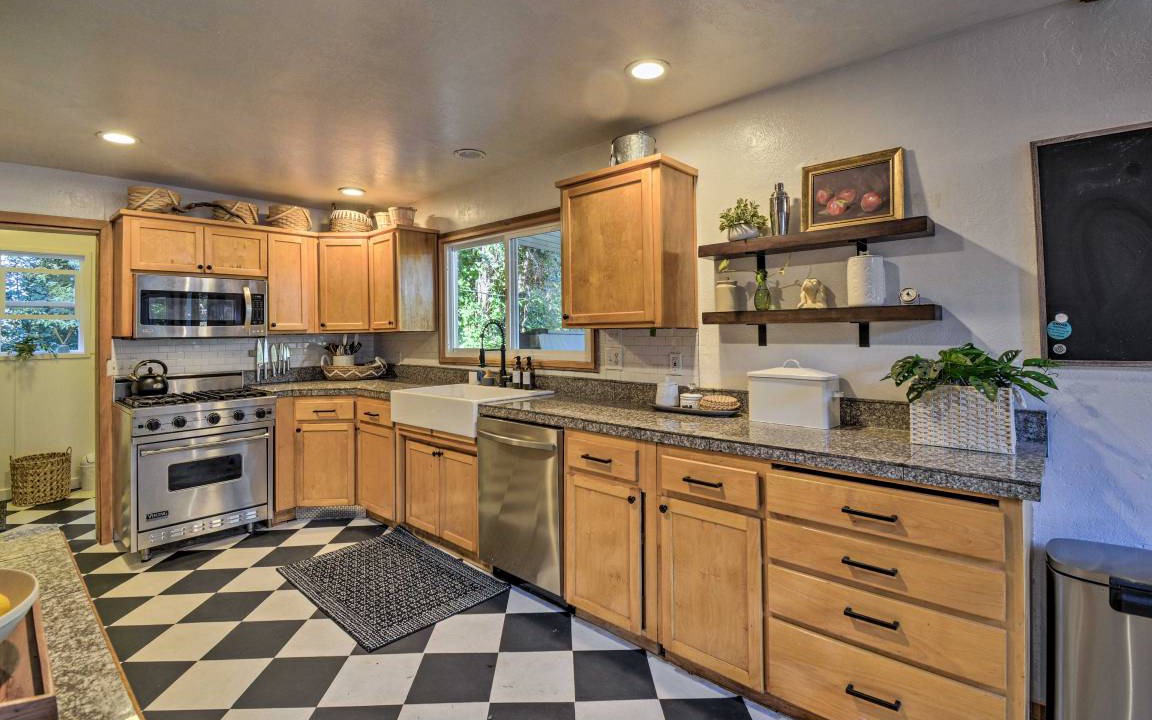 Photo of Kitchen in Lakebay