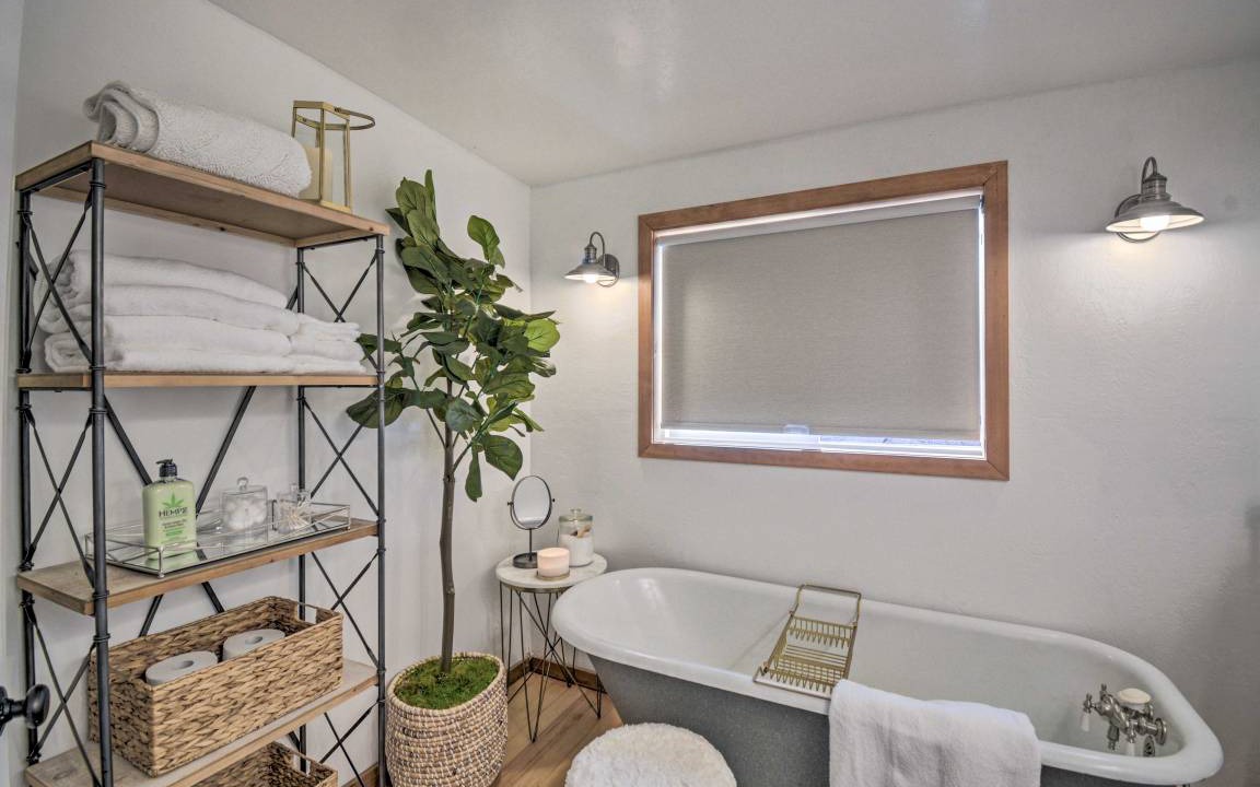 Photo of Bathroom in Lakebay