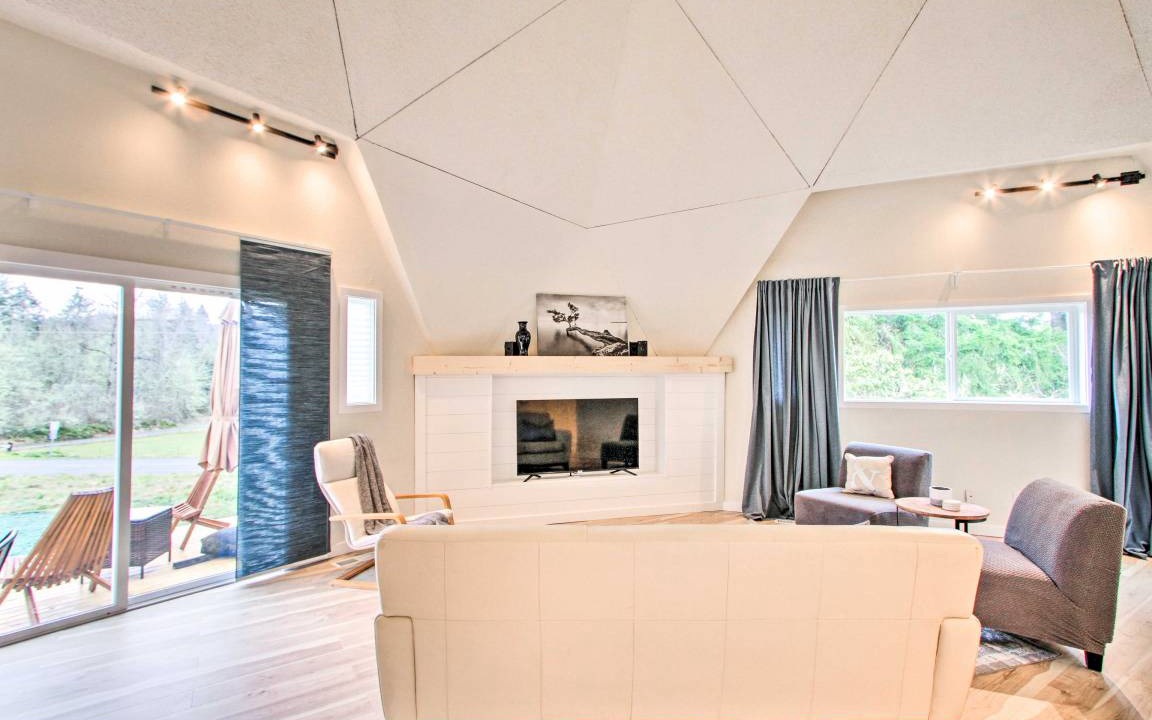 Photo of Livingroom in Eatonville