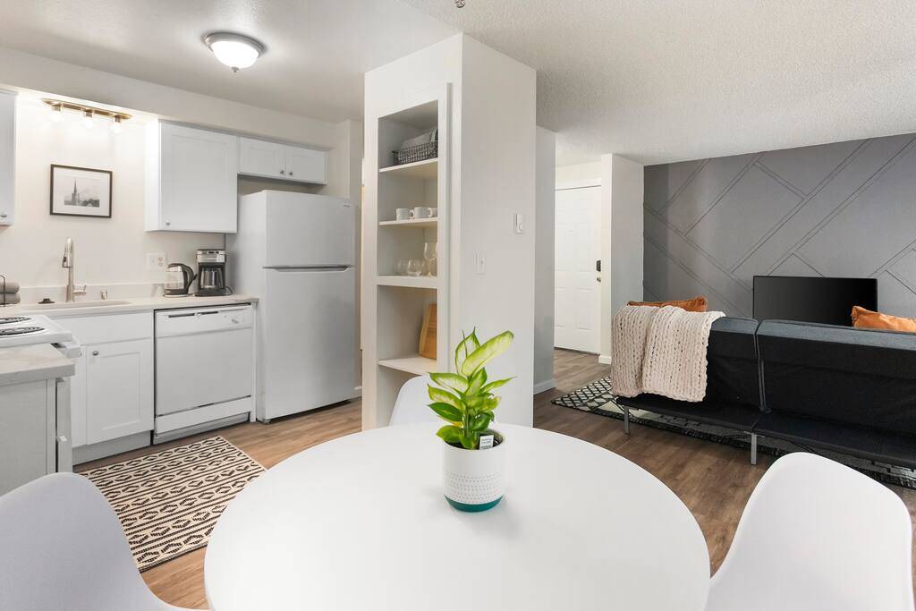 Photo of Livingroom in Eastside