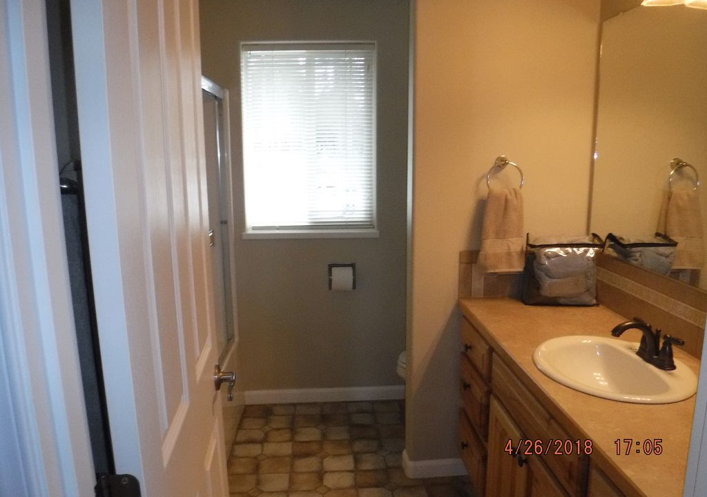 Photo of Bathroom in Klamath Falls