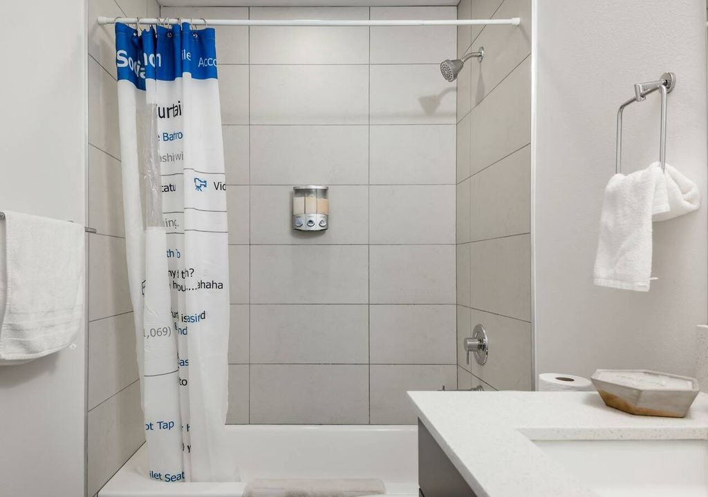 Photo of Bathroom in Squire Park