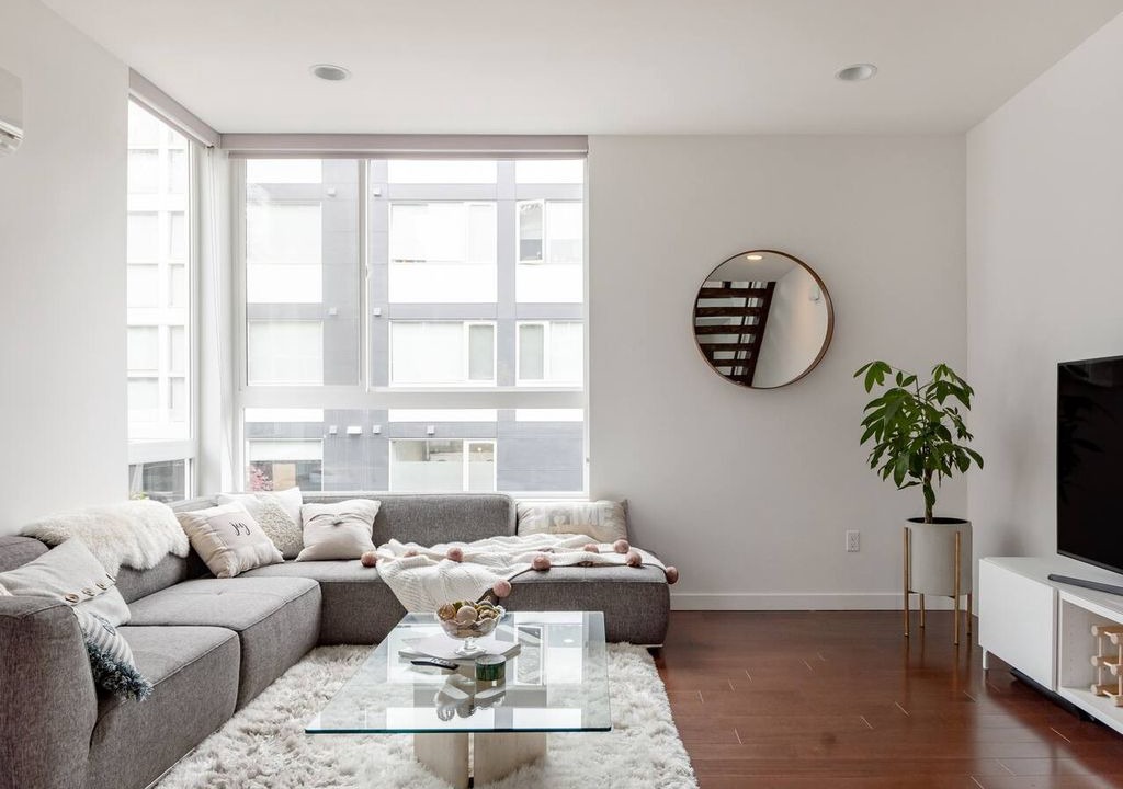 Photo of Livingroom in Squire Park