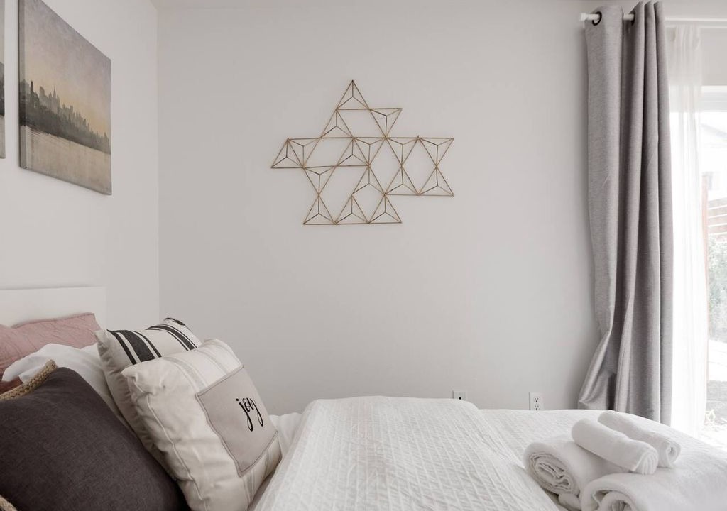Photo of Bedroom in Squire Park