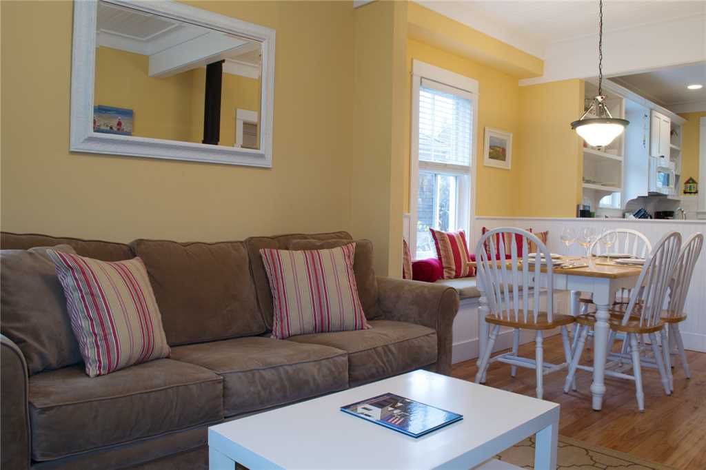 Photo of Livingroom in Seabrook