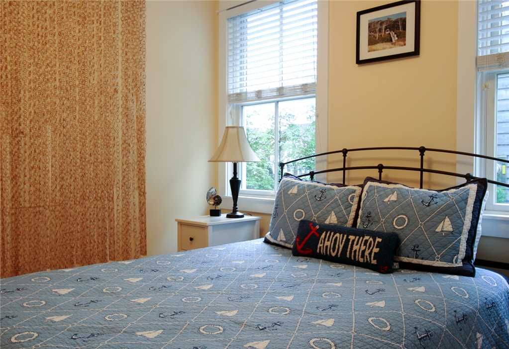 Photo of Bedroom in Seabrook