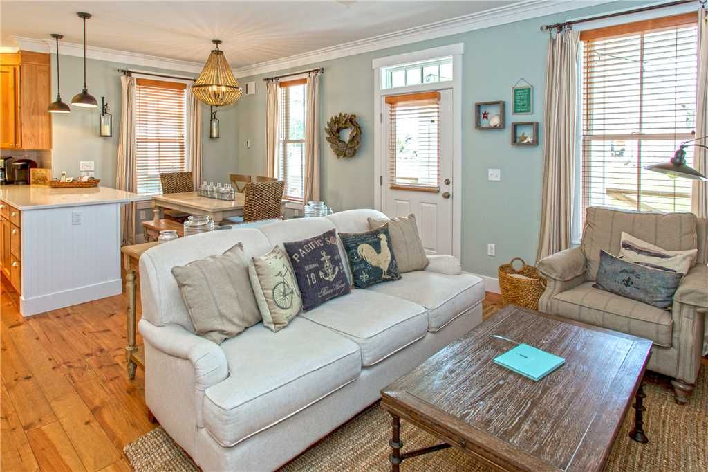 Photo of Livingroom in Seabrook