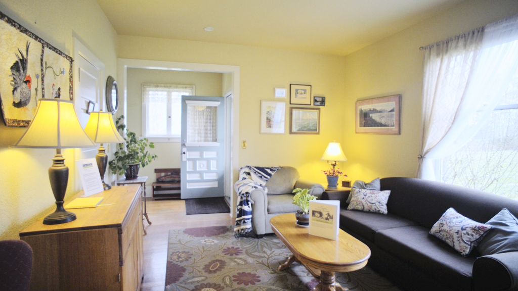 Photo of Livingroom in Port Gamble