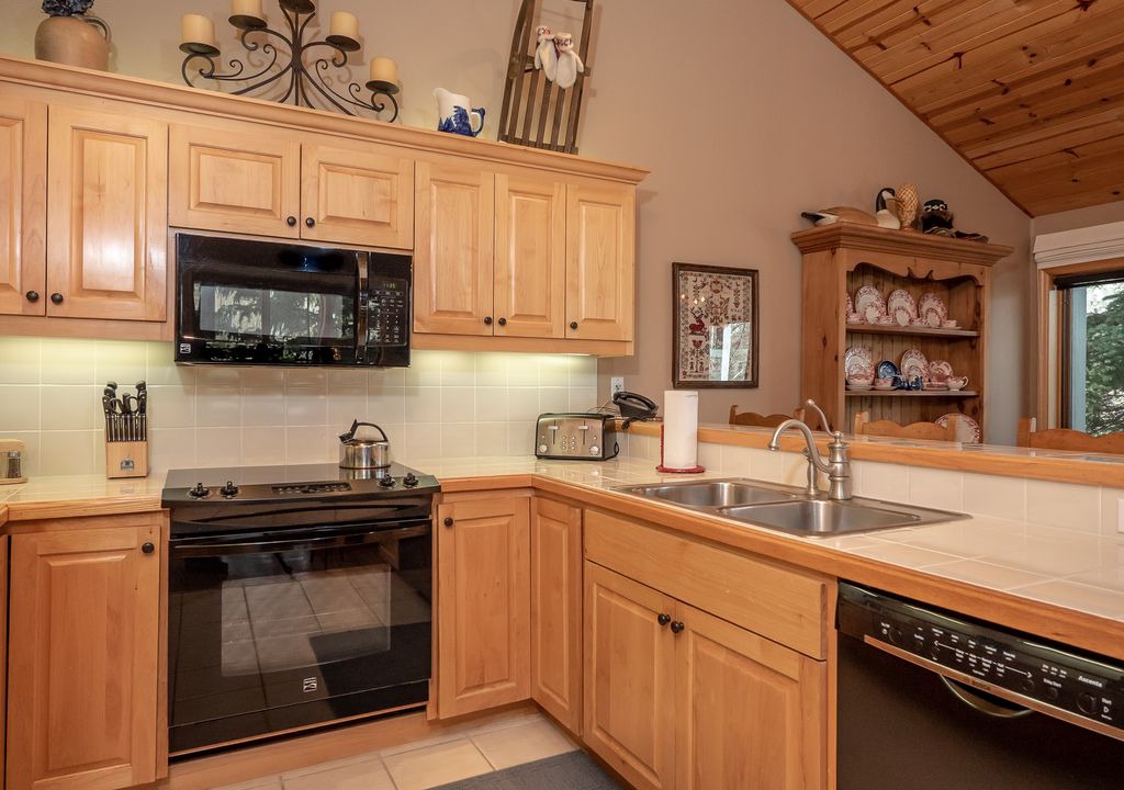 Photo of Kitchen in Teton Pines