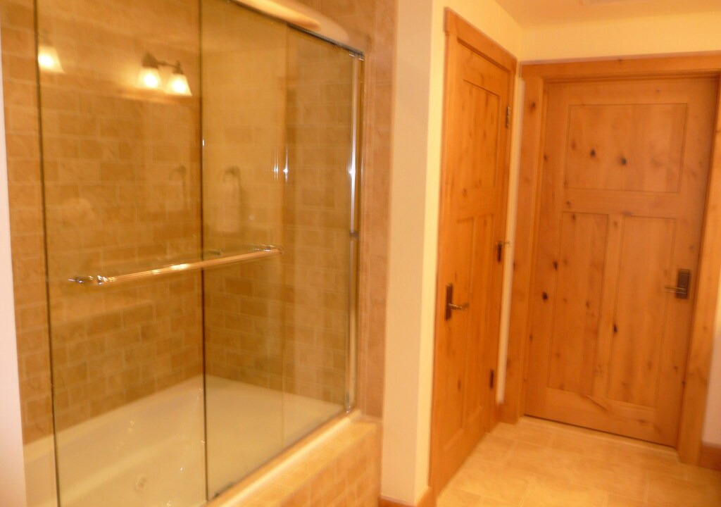 Photo of Bathroom in Elkhorn Village