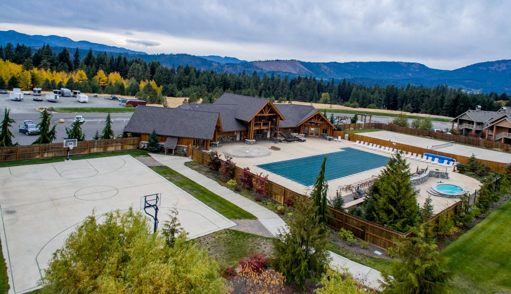 Photo of Outdoor in Ronald