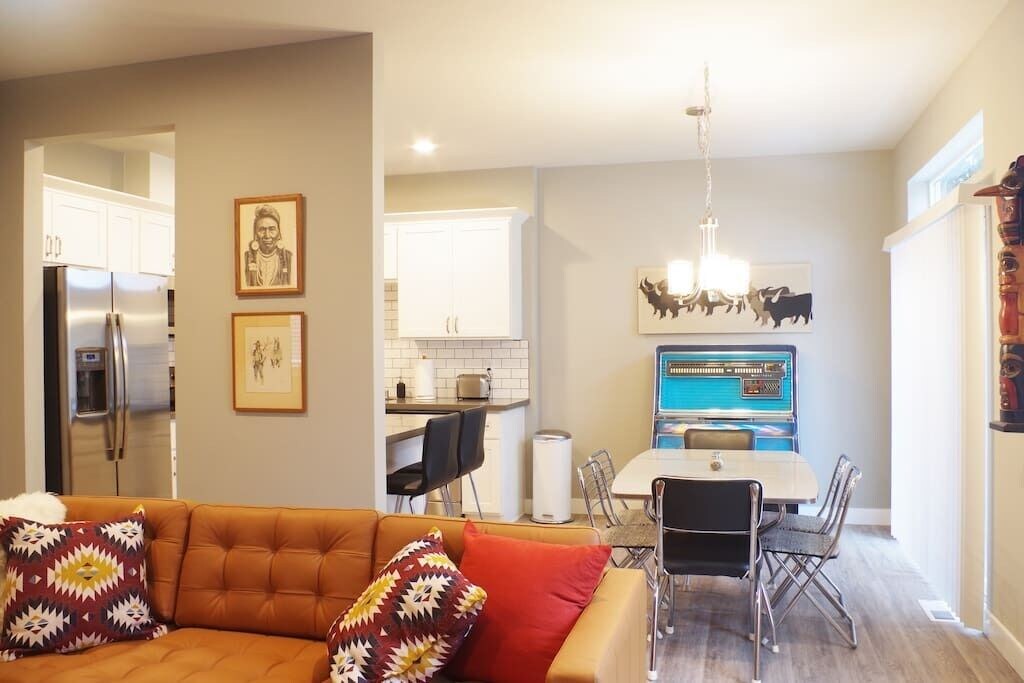 Photo of Livingroom in Parkland