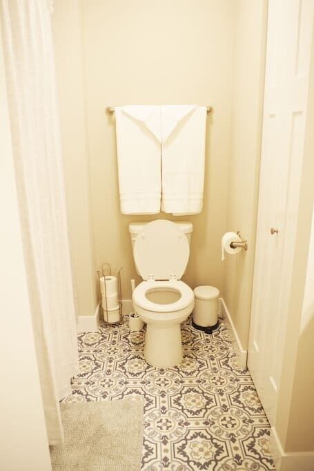 Photo of Bathroom in Parkland