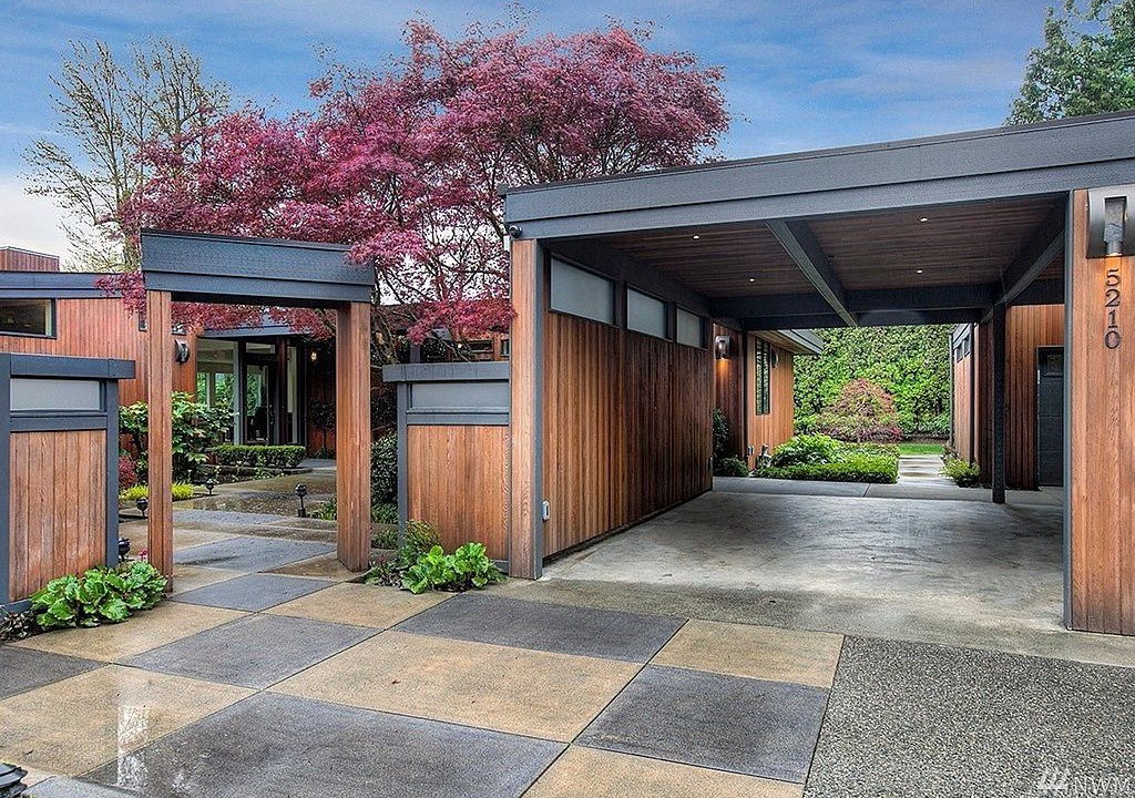 Photo of Buildings in Mercer Island