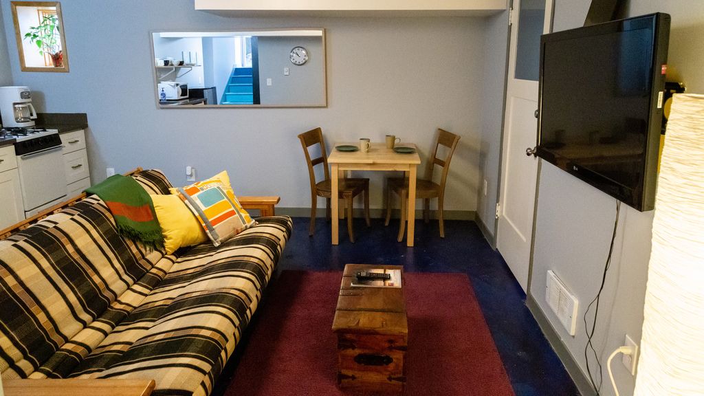 Photo of Livingroom in Wallingford