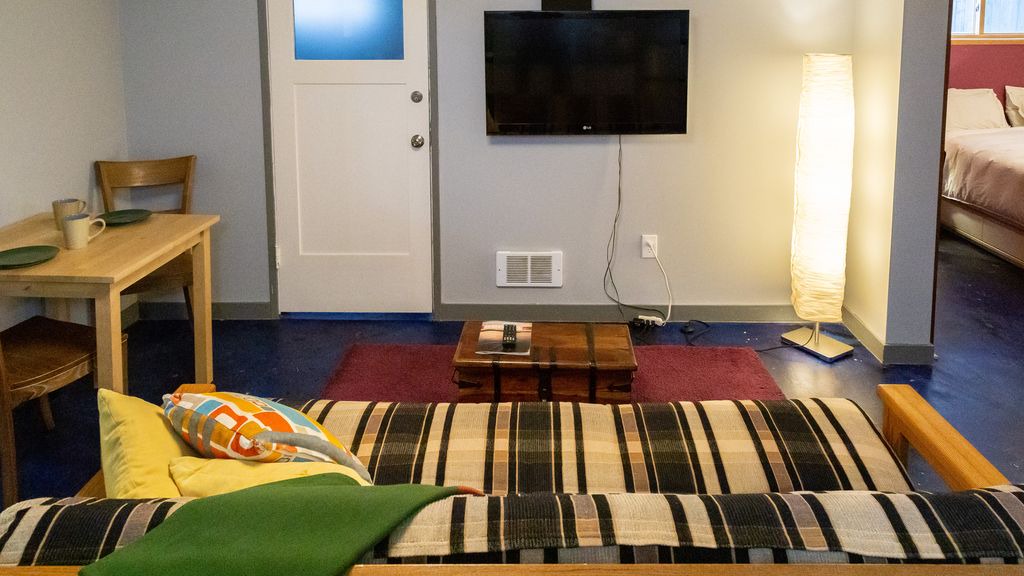 Photo of Livingroom in Wallingford