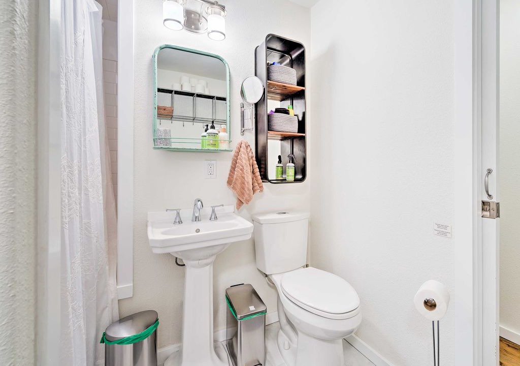 Photo of Bathroom in Clinton
