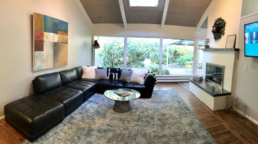 Photo of Livingroom in Mercer Island