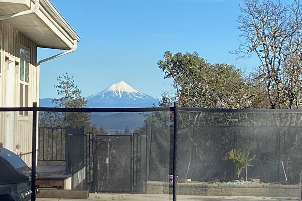 Photo of Outdoor in Central Point