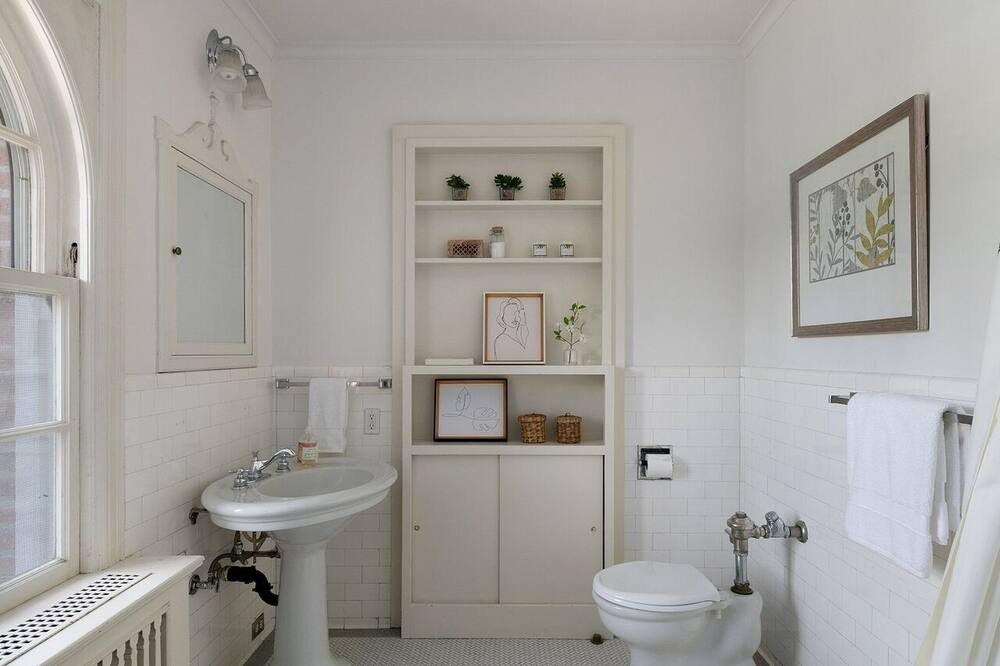 Photo of Bathroom in Bridlemile