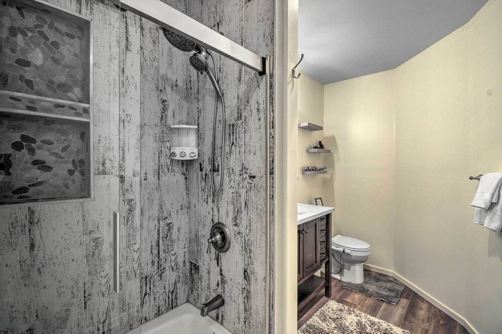 Photo of Bathroom in Diamond Point