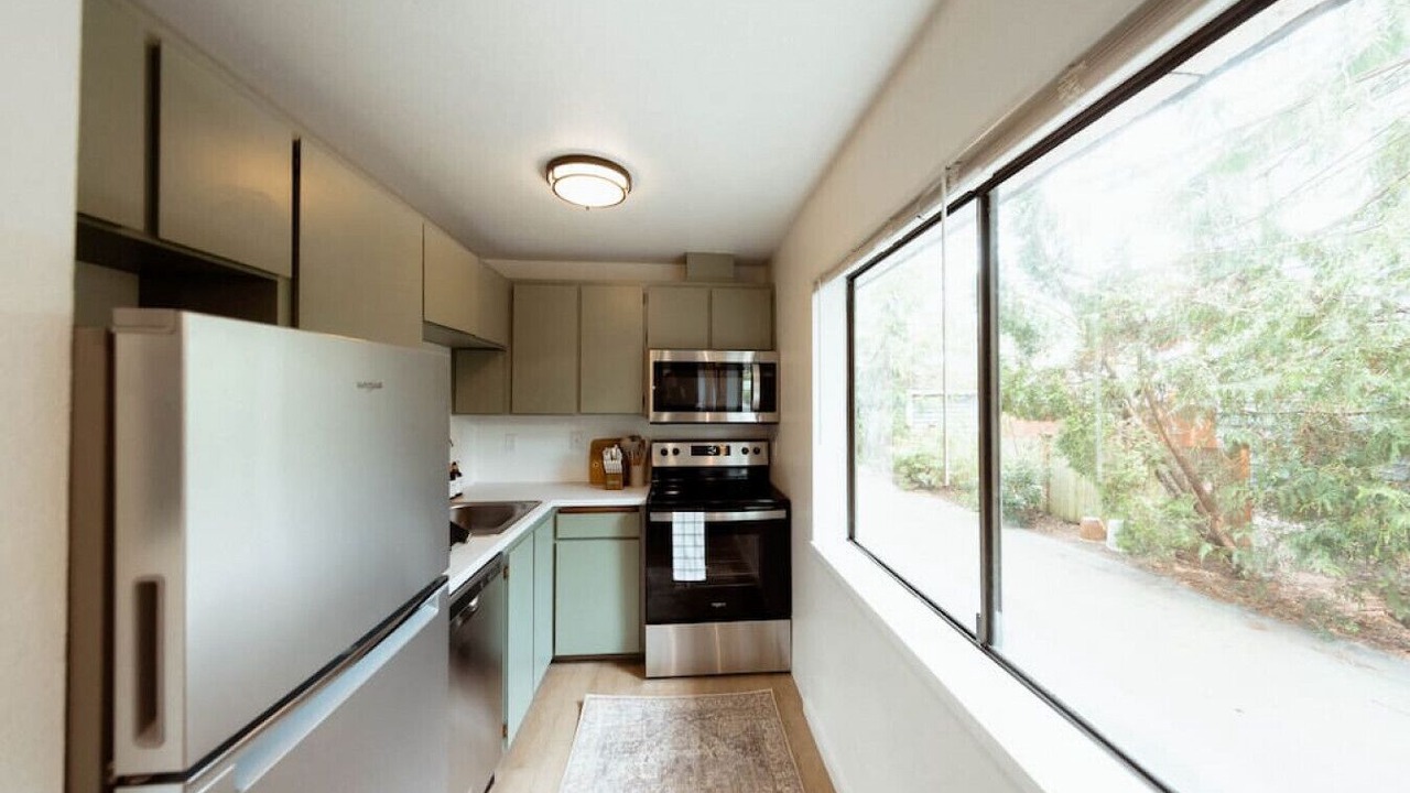 Photo of Kitchen in Pine Park Neighborhood
